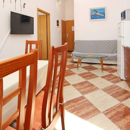 Apartments Aquarium Dorcic Baska  Exterior photo